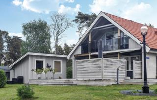 Gorgeous Home In Listerby - 0