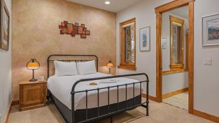 Point View Place - 2
