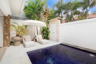 Casa Amore Villa in Berawa Beach - Canggu - 9