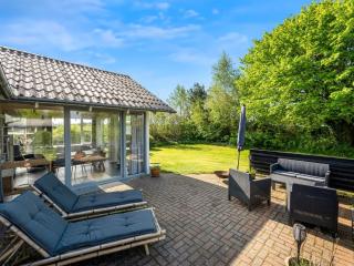 Holiday Home Fido - 500m to the fjord by Interhome - 2