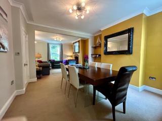 Smart & Comfortable 3-bedroom Victorian house - 4