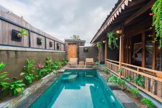 Garis Laksmi Kayu - 3