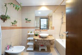 Fully Furnished Studio Hilliana Tower Sea View and Burj View - 6