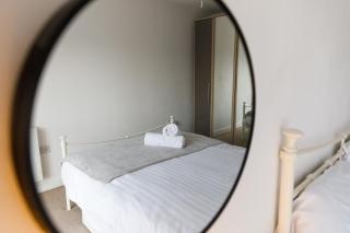 2 Bed City Centre Apartment by BrumStay UK - 4