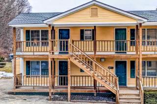 Cozy Ludlow Escape & Teddy's Getaway - 0