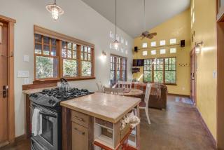 Creekside Guest Cottage - 61 E 200- 1 Bed - 3