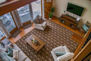 The Lodge on Lamoka - 4