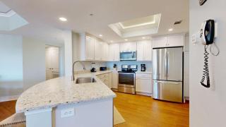 6307 Hampton Place North - 7