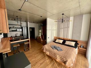 NEW Loft-style studio - 7
