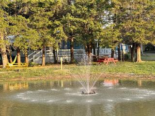 Ravenna Pond Retreat - 0