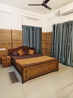 Harichandhanam Inn - Entire Flat, Ground Floor, 200m From East Nada Guruvayur - 7