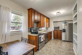 2 Mi to Zoo, Fenced Yard Family Home in Wichita! - 5