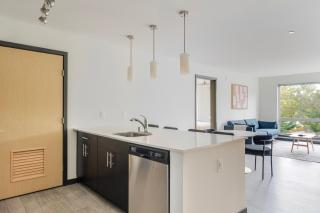 Blueground Northeast Bellevue rooftop nr Lake Sammamish SEA-904 - 2