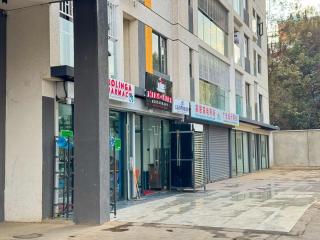 Elegant 1BR kilimani Nairobi free parking Netflix with city views - 6