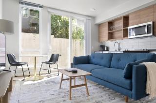 Blueground West Queen Anne balcony nr Kerry Park SEA-936 - 0