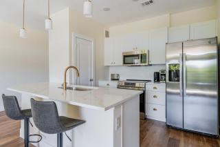 Blueground Scofield Farms pool nr Walnut Creek Park ATX-356 - 3