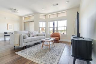 Blueground Scofield Farms pool nr Walnut Creek Park ATX-357 - 0