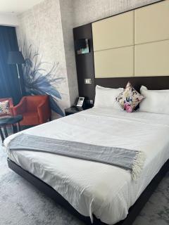 Movenpick Apartment JLT - 6