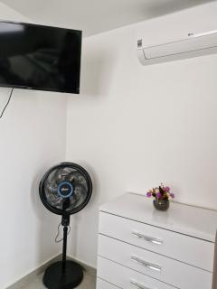 Quarto com banheiro privativo em casa familiar de luxo com piscina em Itaipu - 6