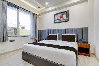Townhouse Hotel Palash - 8