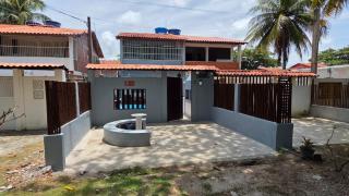 Casa com Piscina a 40 metros do Mar by La Playa - 7