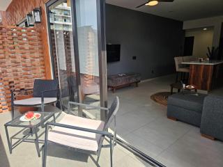 Central Studio with Roof Top Romantic Zone 202 - 3