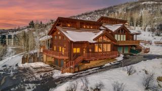 Watchtower Chalet - 8