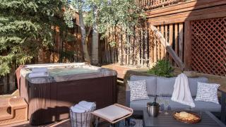 Watchtower Chalet - 7