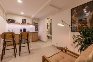 103 Design Loft Escape Hammock AC & Great Vibes - 2