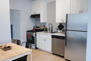 Victorian Loft At Elm City Flats - 7