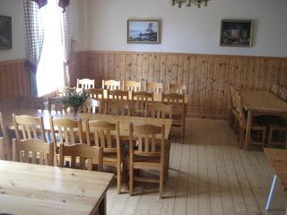 A Grand Getaway for Family and Friends - 1