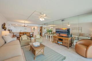2054 Shoreline Towers Beach Front spacious with open balcony - 9