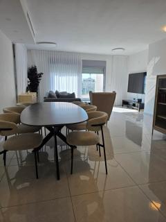 Hantke22• Horev Penthouse • Jacuzzi • 4BD - 8