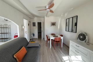 "LA PIOL" apartment in the heart of Hyères - 0