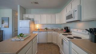 Sleeps 10 Two Condos. Pet-Friendly Beach access - 2