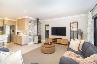 Peppertree Villa - 9