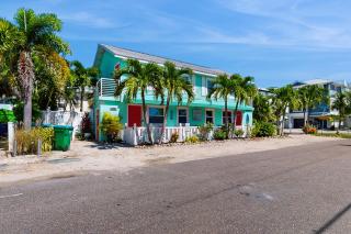 Bay View Inn 202 - 2