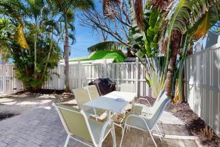 Bay View Inn 202 - 1