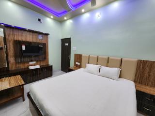 Saha Guest House & Restaurant - 2