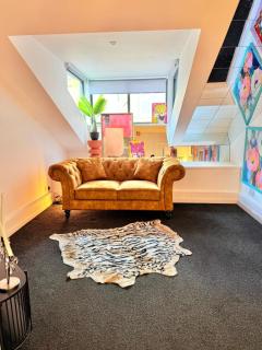 Designer 2-Bed Flat by Tower Bridge - 5
