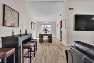 Strip-side Villa Pool, Mini Golf, Casino games - 3