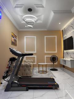 Near Lakowe Golf and Lekki FTZ Minutes From Awoyaya with Constant Power, Wi-Fi, Gym by Crystal Stays - 8