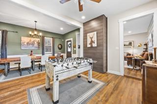 3BR Cozy Family Home with HotTub & Spacious Backyard - 4
