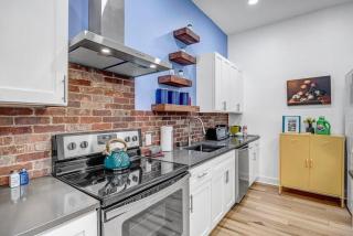 Cozy SMB Themed Apt in the Heart of Historic SPR - 2