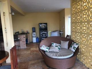 Find comfort and quiet in this cozy home - 6