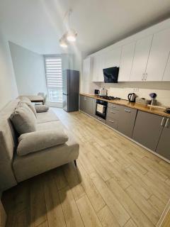 VIP Стрийська - 8