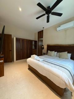 Great 3 bedroom apartment and private pool - 4