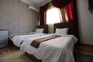 Eagles Pyramids View - 1