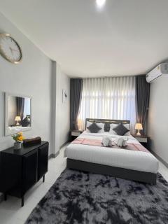 Ali House Patong - 8