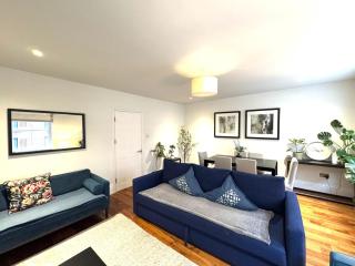 Euston Square Apartments - 6
